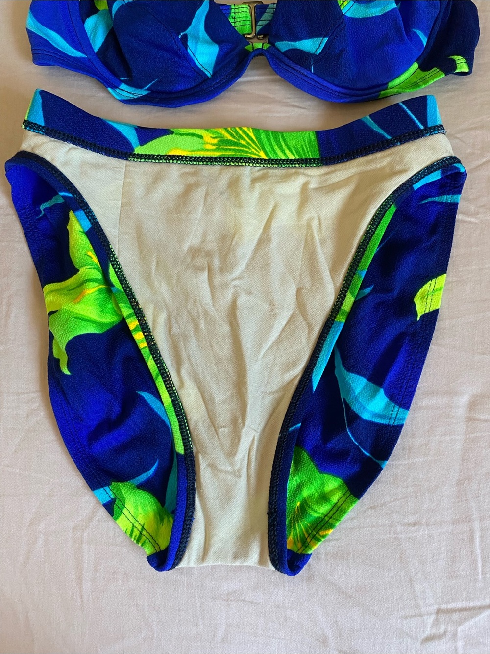 Vintage Made in the USA La Blanca Blue Floral Bikini Set - Picture 6 of 10